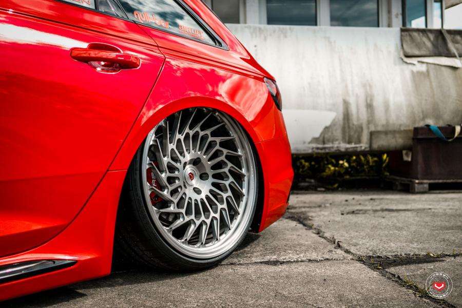 Детали экстерьера Audi RS4 Avant on Vossen Wheels (ML-R2) 2019 года  (фото 13 из 55)